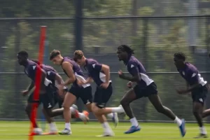 Giải mã thể lực cầu thủ Ngoại hạng Anh: Không chỉ là cơ bắp_695b5806e3083.webp