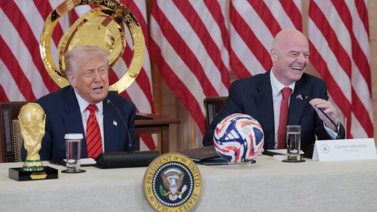 Gianni Infantino: Con người thật của vị vua bóng đá?_695b5a4863389.jpeg