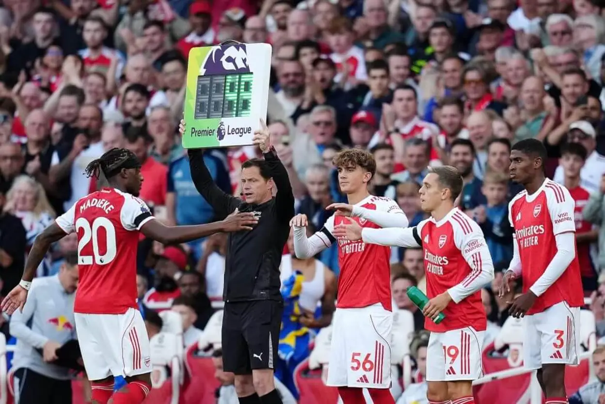 Kỷ nguyên 5 quyền thay người: Giải pháp thất bại làm thay đổi cả Ngoại hạng Anh ?_695b5570ed775.webp