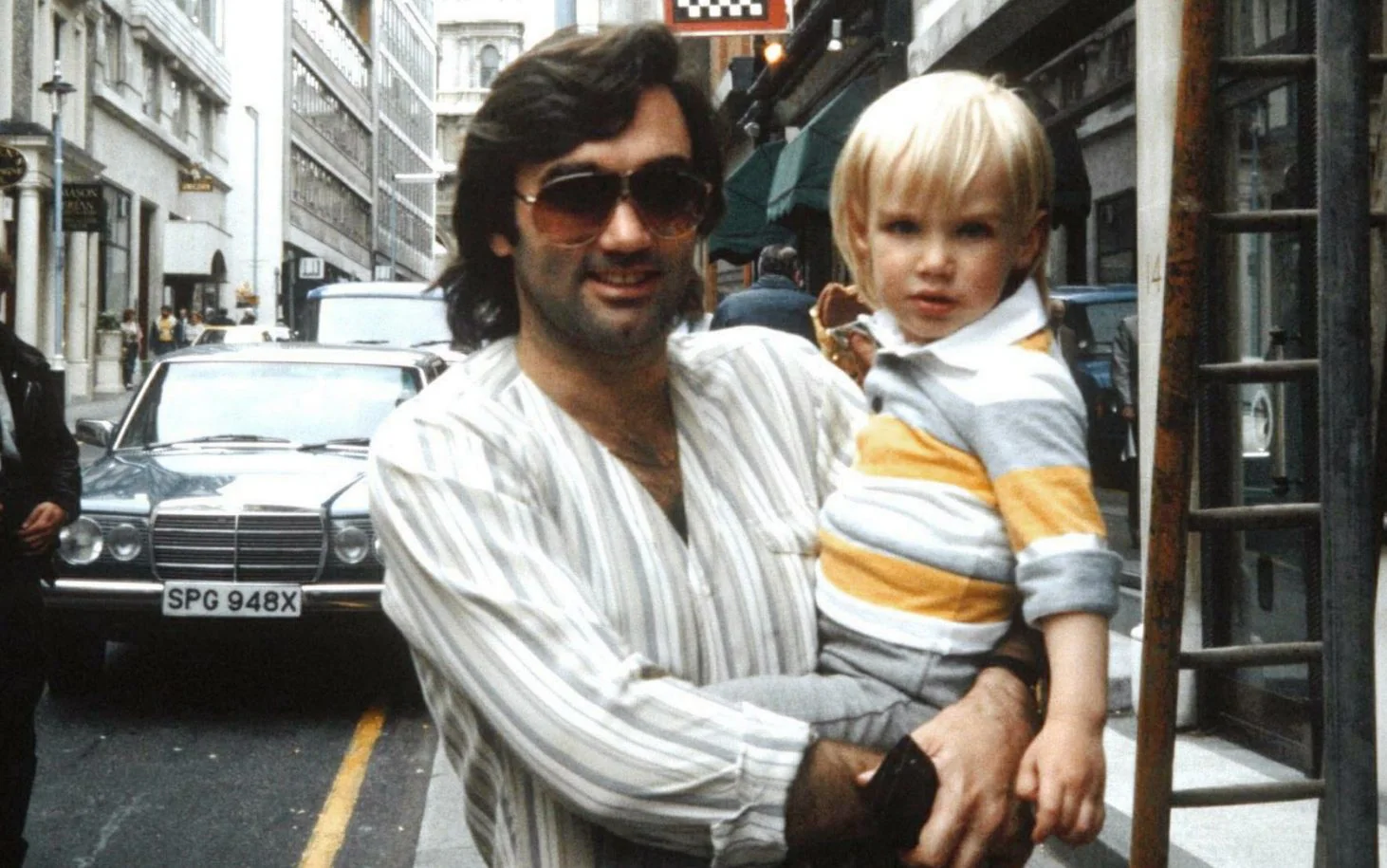 Ký ức George Best: Đạp xe ở Mỹ và sự bình yên hiếm hoi_695b54f081ae6.webp