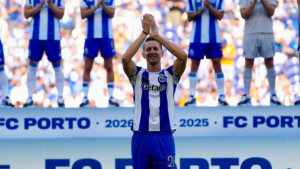 Luuk de Jong và màn trình làng tuyệt mật khiến cả thế giới bóng đá sững sờ_695b585b0504e.png