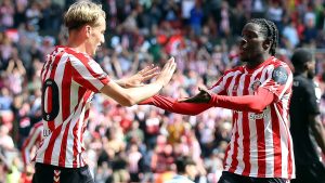 Những kỷ lục có một không hai của Ngoại hạng Anh: Từ sự nghiệp 2 giây đến 275 trận mới có 1 bàn thắng_695b56f9de82f.jpeg