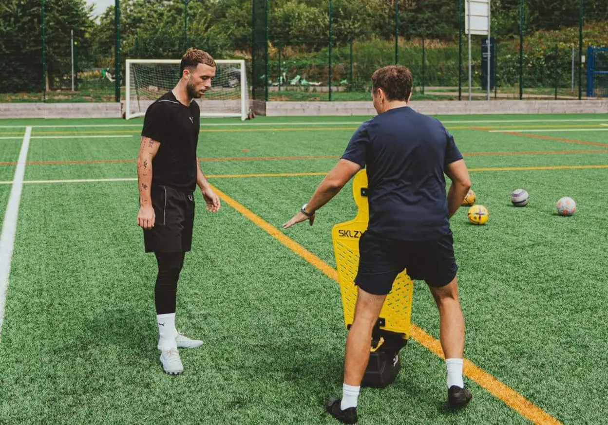 Vũ khí bí mật của các siêu sao: Trào lưu thuê HLV tiền đạo cá nhân_695b572911c34.webp