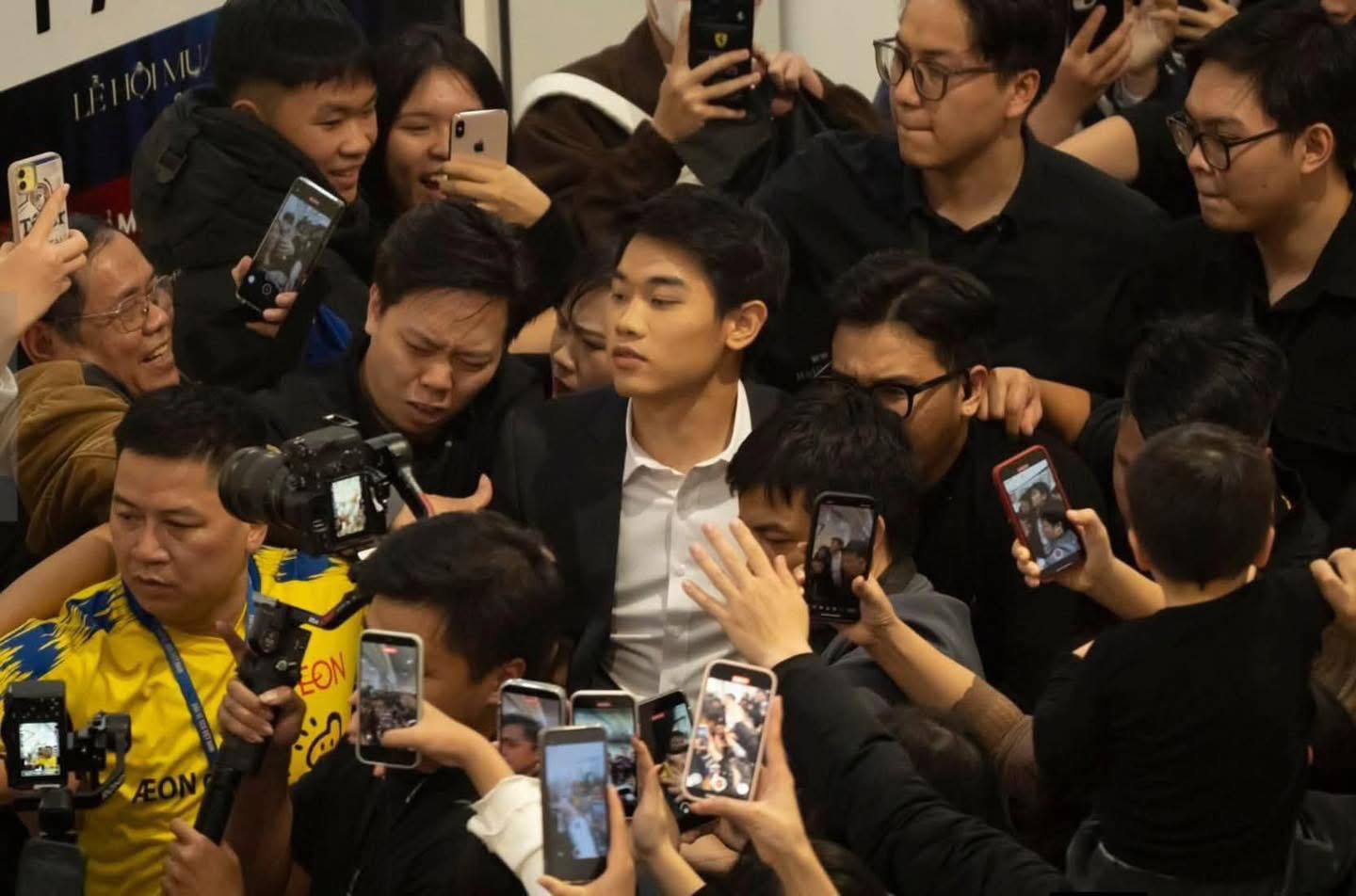 Đình Bắc và bài học về cái giá của sự nổi tiếng_698ae82cd1be4.jpeg